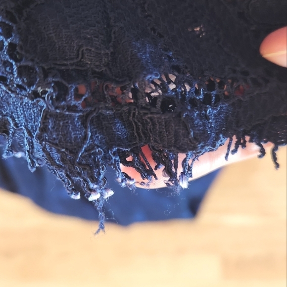 EUC Lilly Pulitzer Elegant Navy Lace Dress, Size 6 - Picture 8 of 11